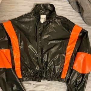 W/ TAGS: Black & orange cropped windbreaker
